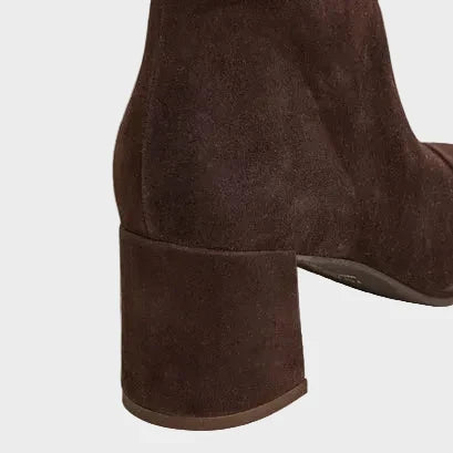 Alma – Wildleder Stiefeletten mit Absatz
