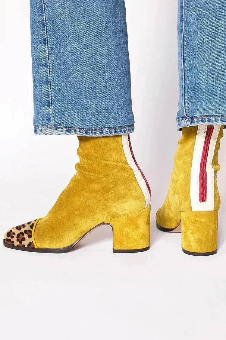 Alma – Wildleder Stiefeletten mit Absatz