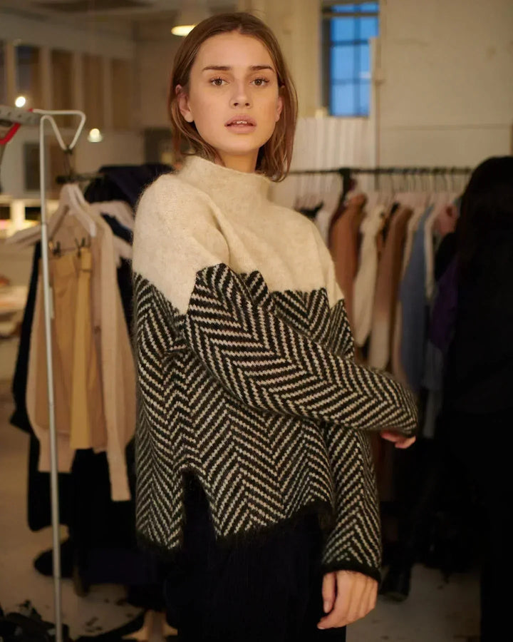 Susan - Luxuriöser Rollkragenpullover