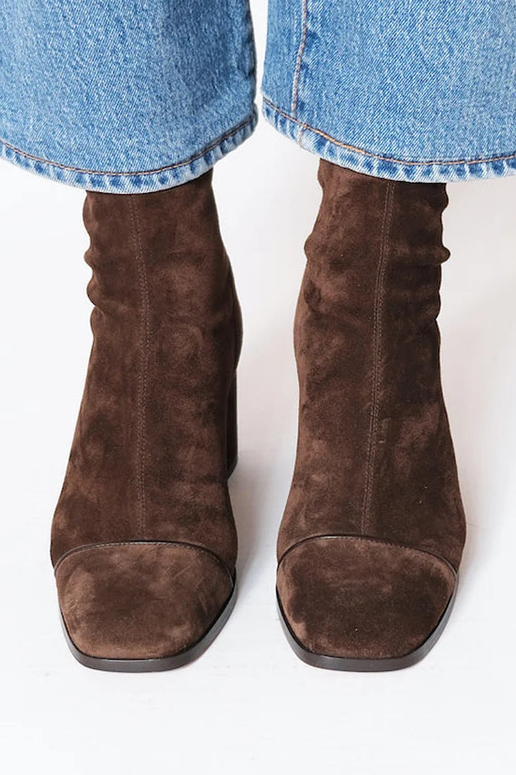 Alma – Wildleder Stiefeletten mit Absatz