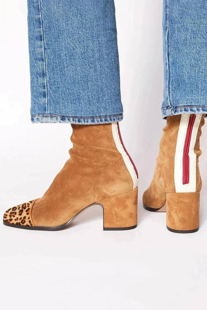 Alma – Wildleder Stiefeletten mit Absatz