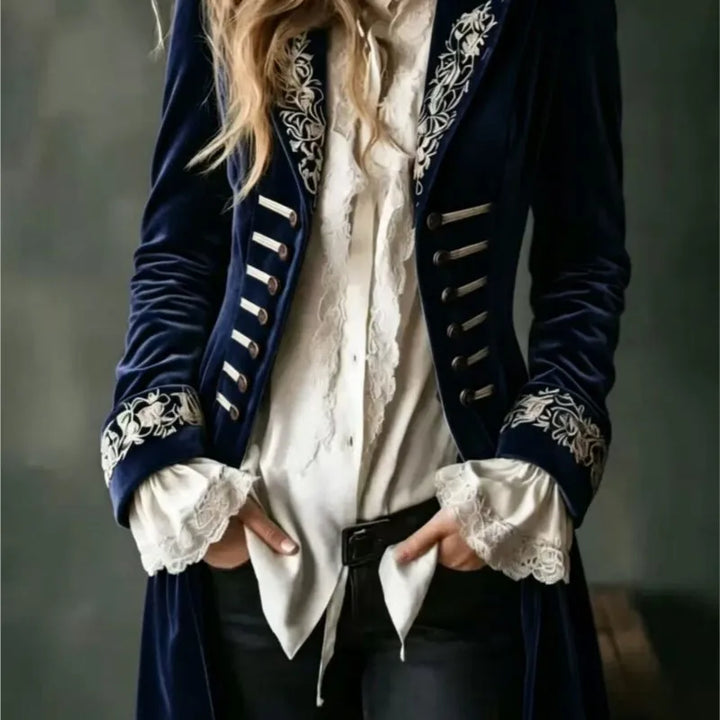 Philomena | Bestickte Samt-Langjacke