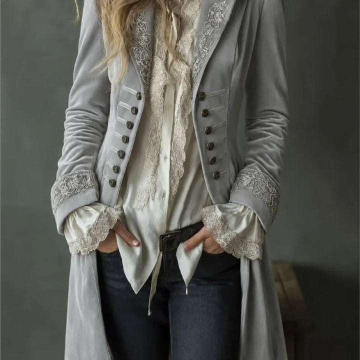 Philomena | Bestickte Samt-Langjacke