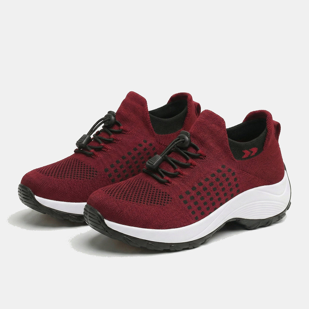 Juin – Orthopädische Schuhe aus gestricktem Stoff in Schwarz und Rot